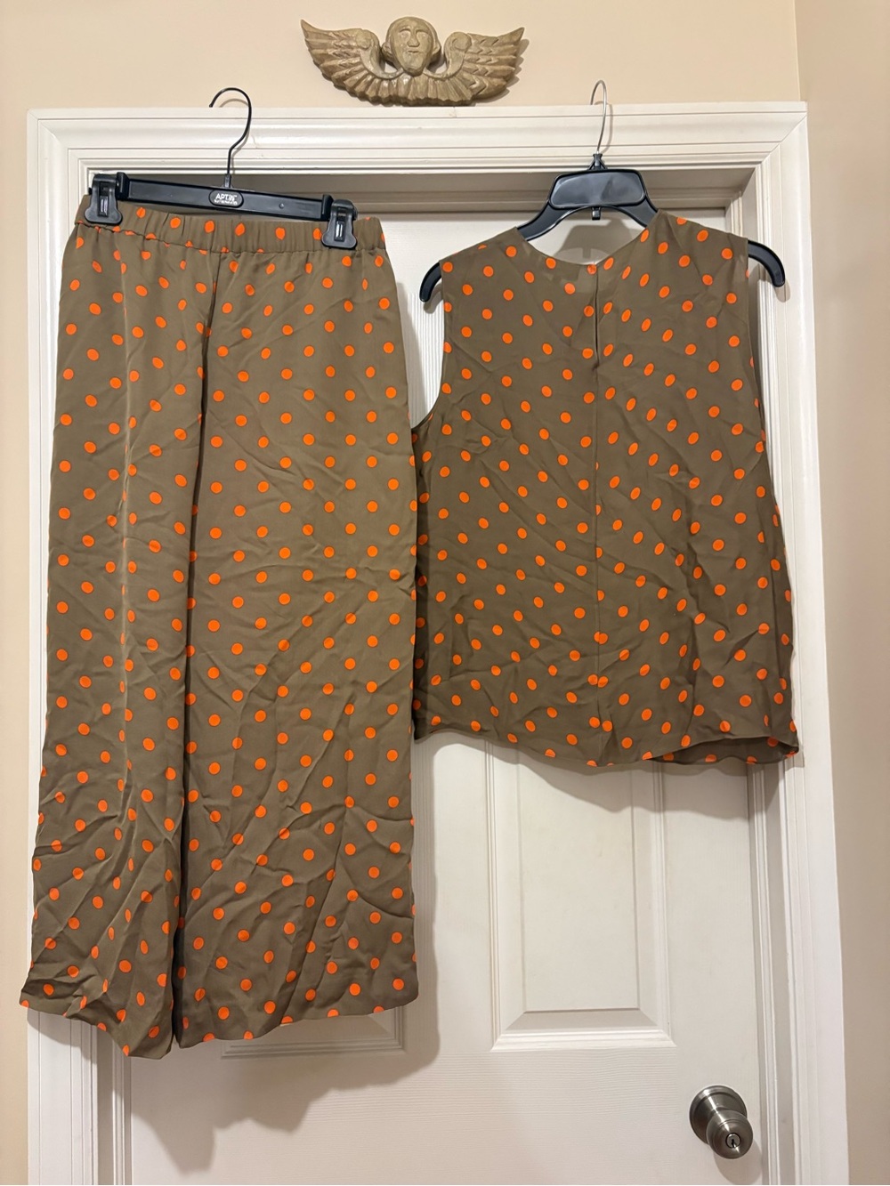 Theory silk pants and top set - Picture 6 of 6